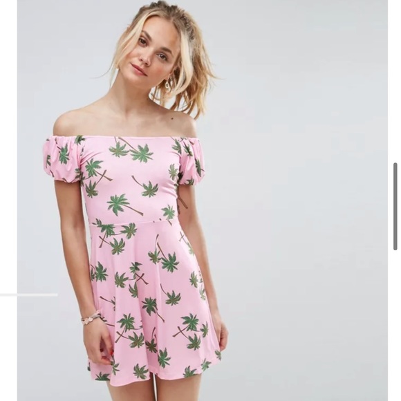 ASOS mini skater dress with off shoulder puff palm print - Picture 1 of 3